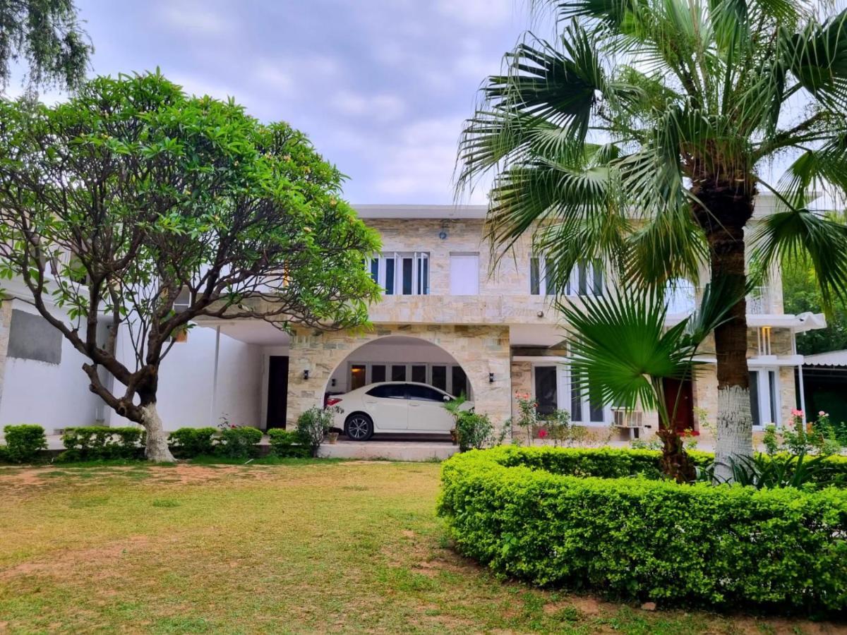 The Life Style Lodges Opp Centaurus Mall Islamabad Esterno foto