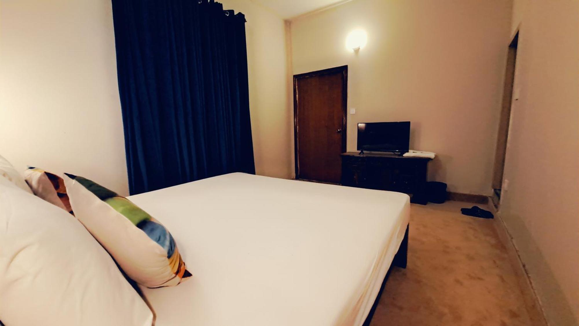 The Life Style Lodges Opp Centaurus Mall Islamabad Esterno foto
