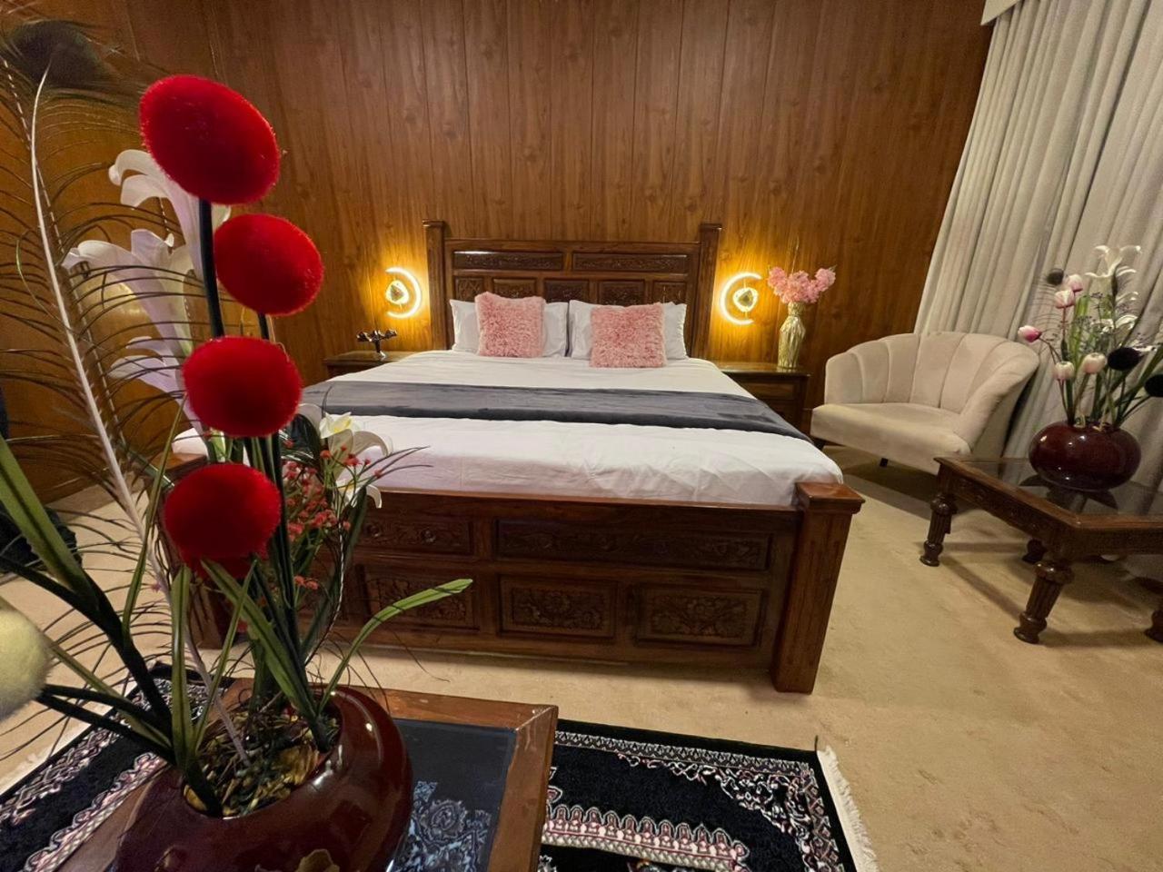 The Life Style Lodges Opp Centaurus Mall Islamabad Esterno foto