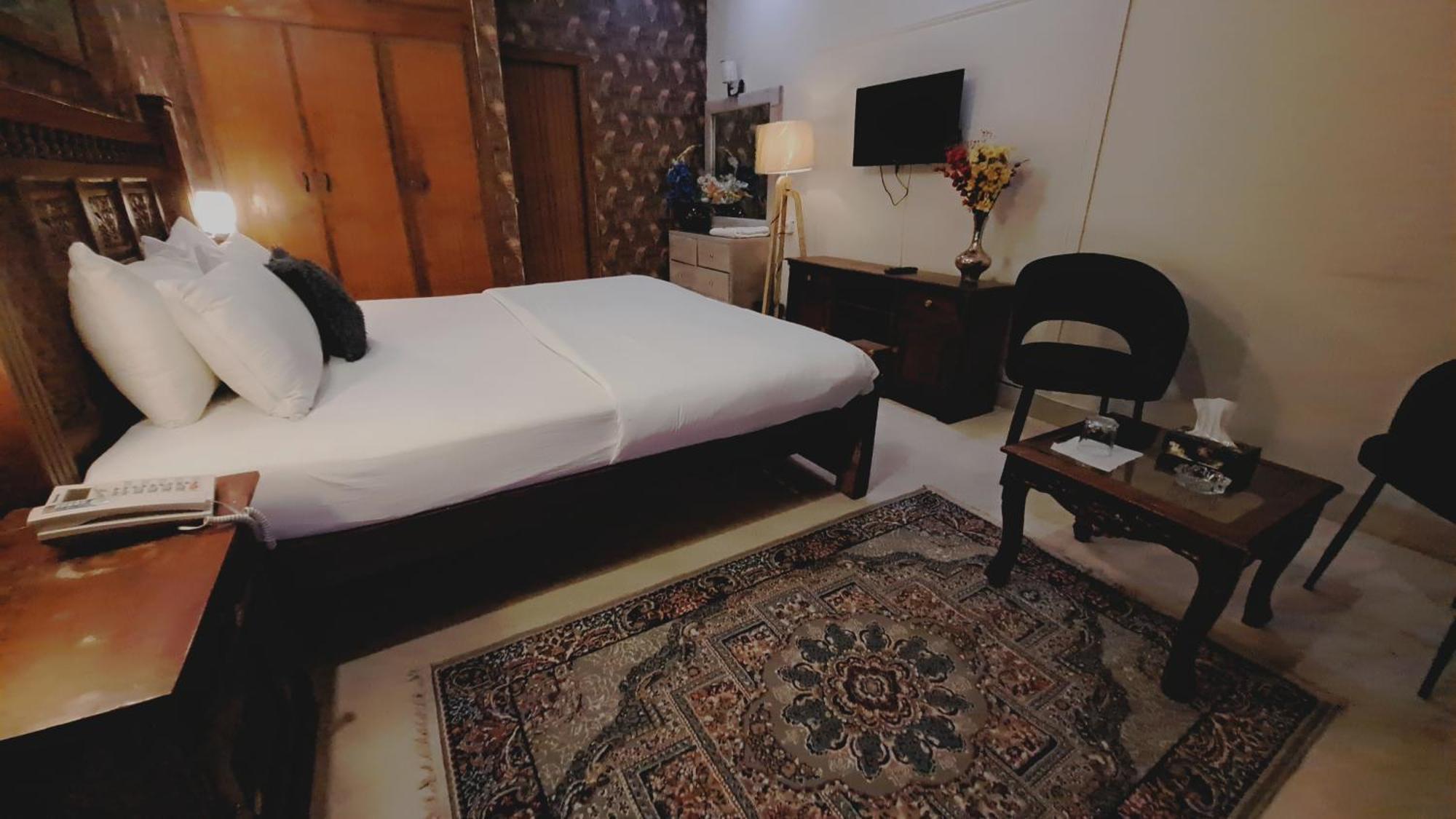 The Life Style Lodges Opp Centaurus Mall Islamabad Esterno foto