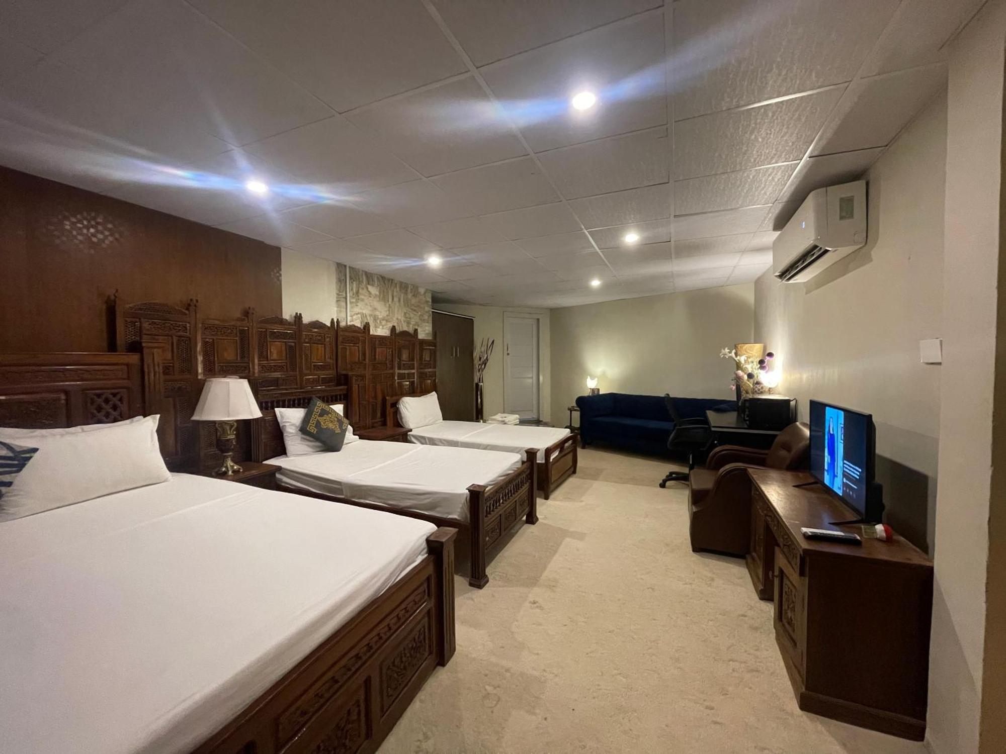 The Life Style Lodges Opp Centaurus Mall Islamabad Esterno foto