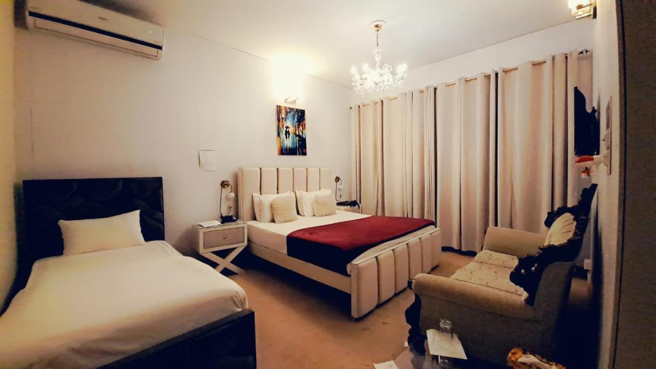The Life Style Lodges Opp Centaurus Mall Islamabad Esterno foto